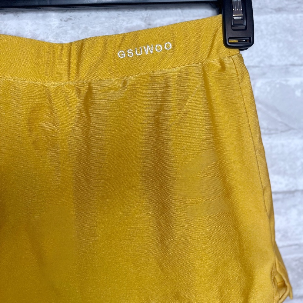 GSUWOO Yellow Spandex Shorts – Small (NWT)